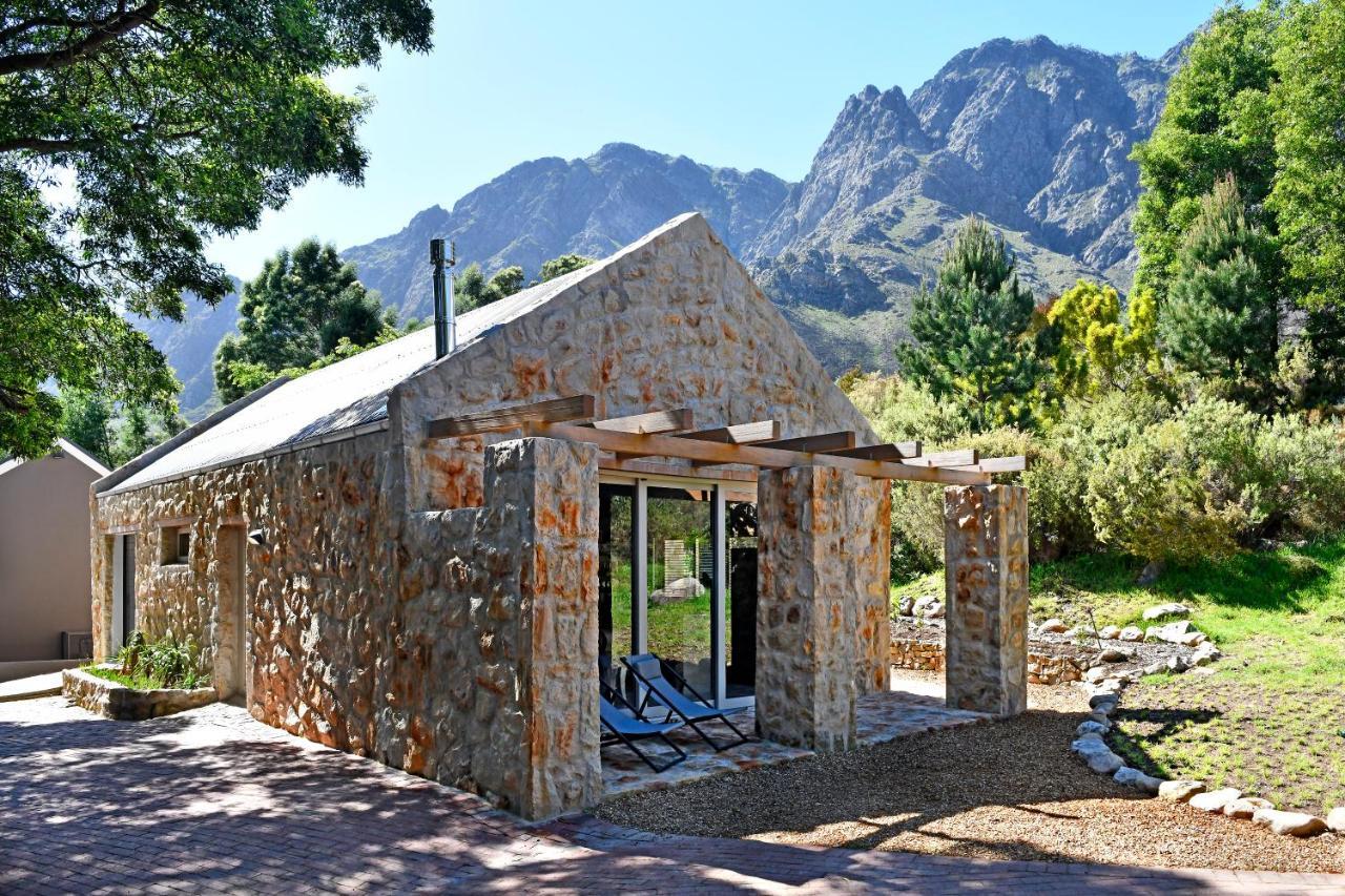 Umami Mountain Retreat Villa *